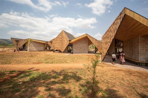  Modern Vernacular: Indonesian Architecture for the Future - An Architectural Symphony Intertwining Tradition and Progress